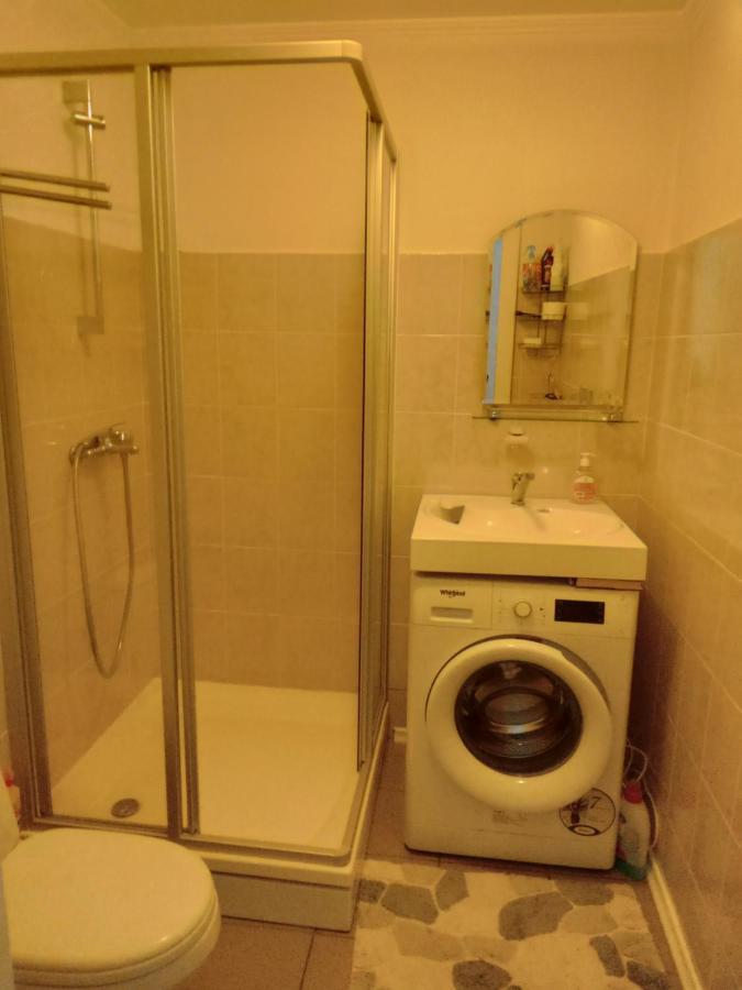 Siguldas Street Apartment In Вентспилс Екстериор снимка