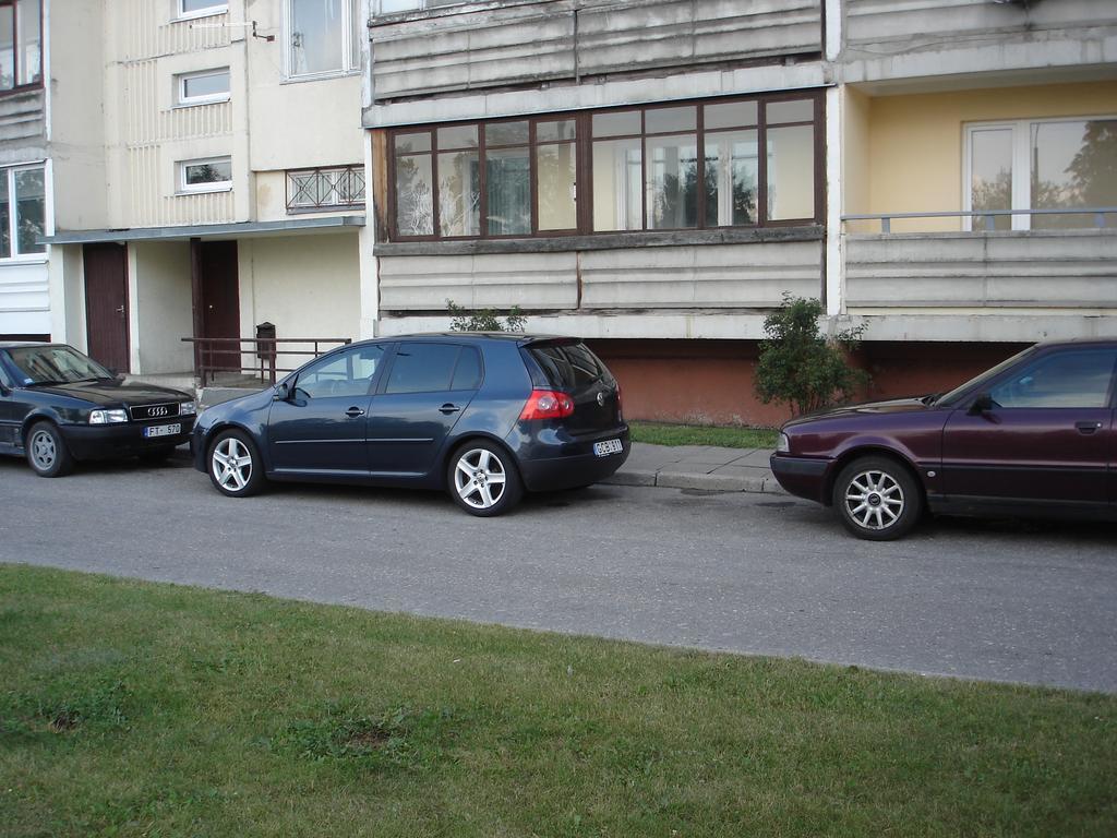 Siguldas Street Apartment In Вентспилс Стая снимка